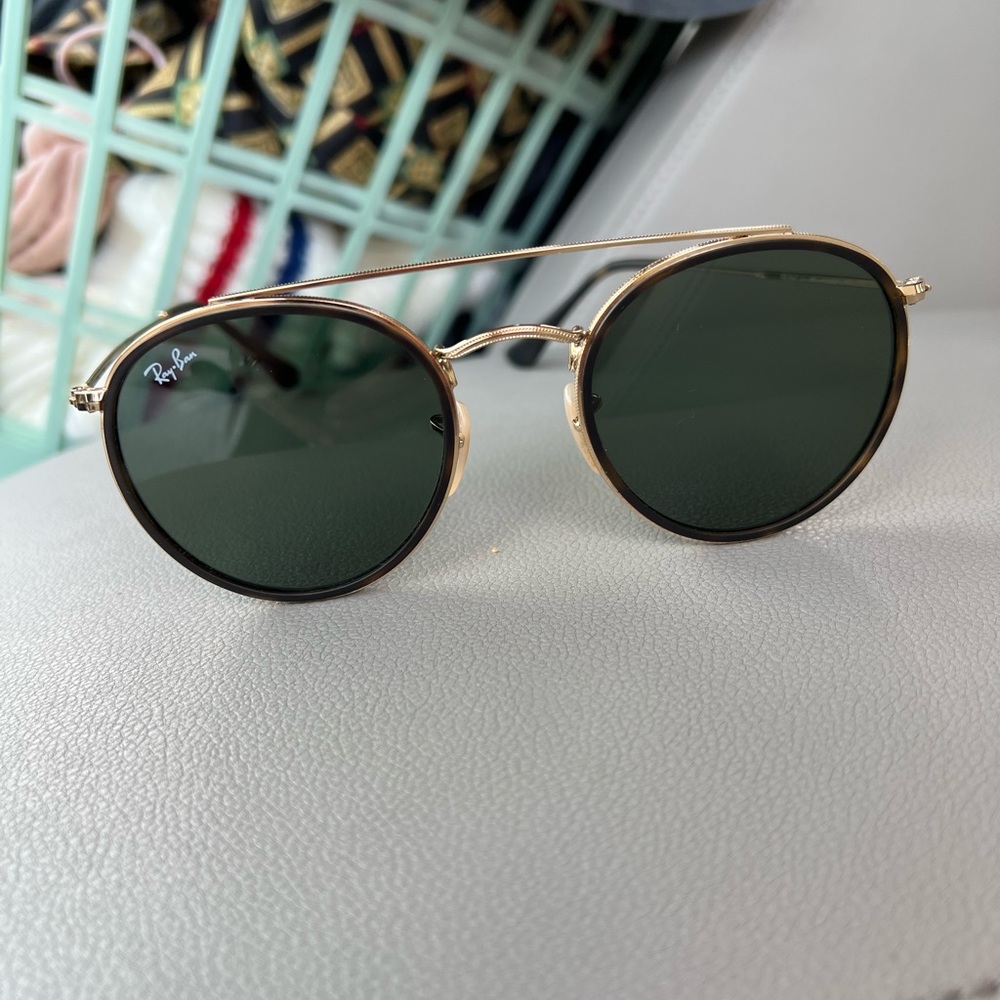 Raybans like new with Case